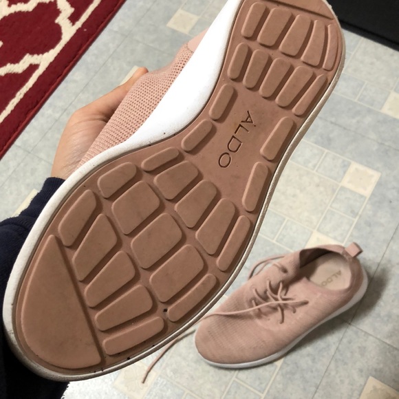 Dusty Pink running shoes - Picture 2 of 3